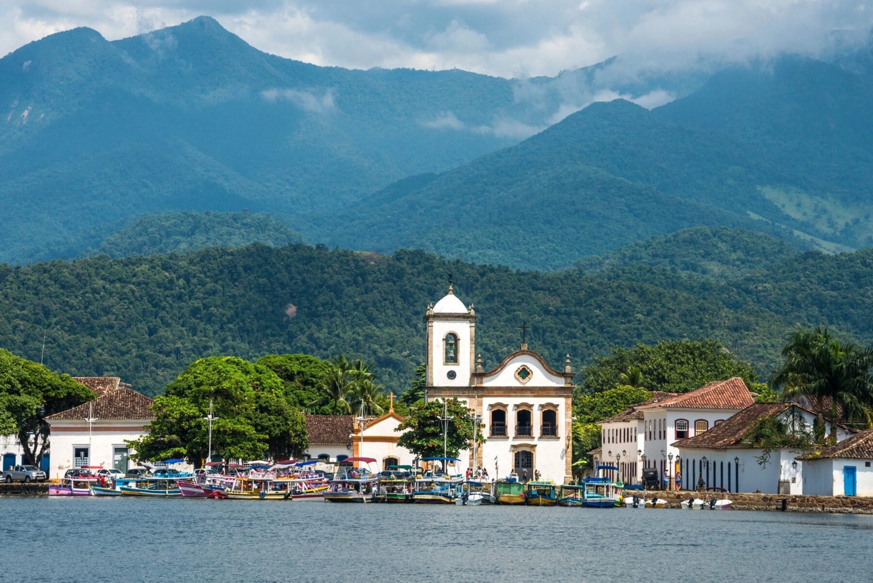Vista de Paraty, uma das regiões atendidas pela Flip