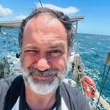 Adriano Plotzki, apresentador do canal #SAL